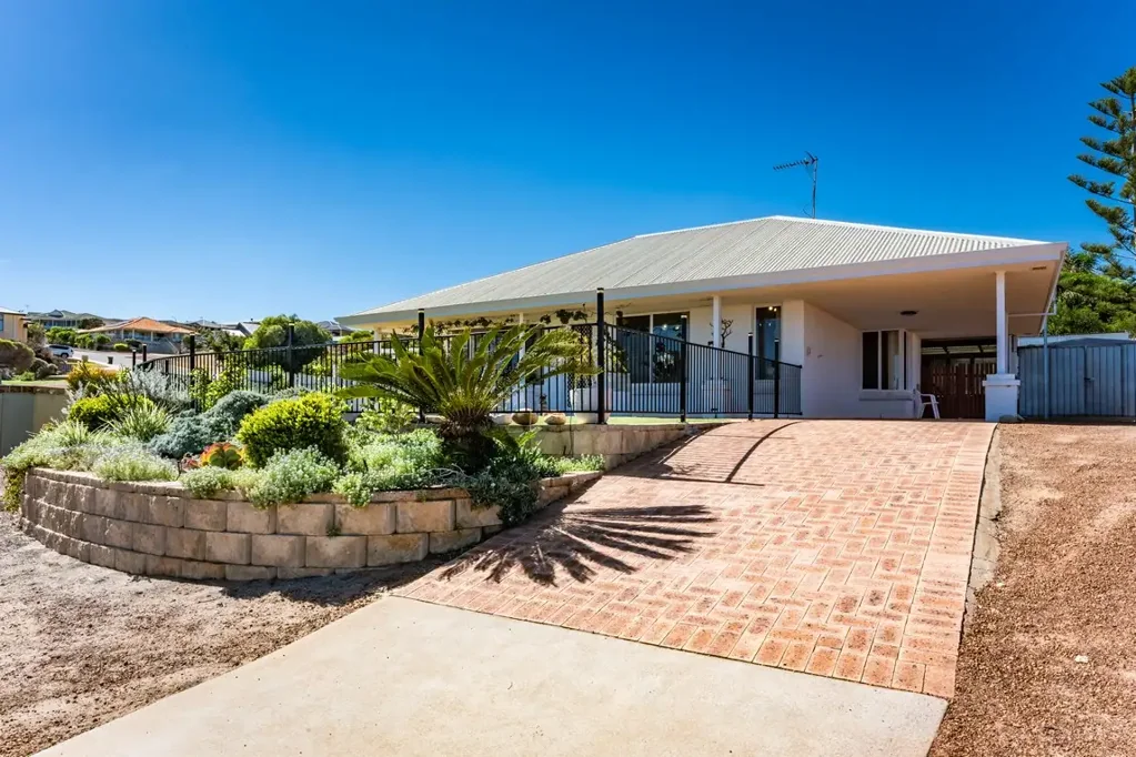 8 Mcdermott Avenue, Wandina, WA 6530