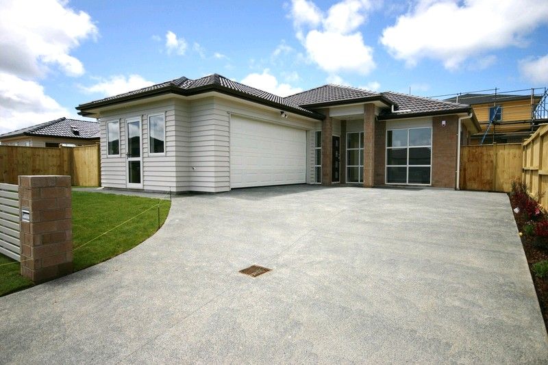 15 Dromoland Drive, Flat Bush, Auckland - Manukau, 4 Bedrooms, 0 Bathrooms