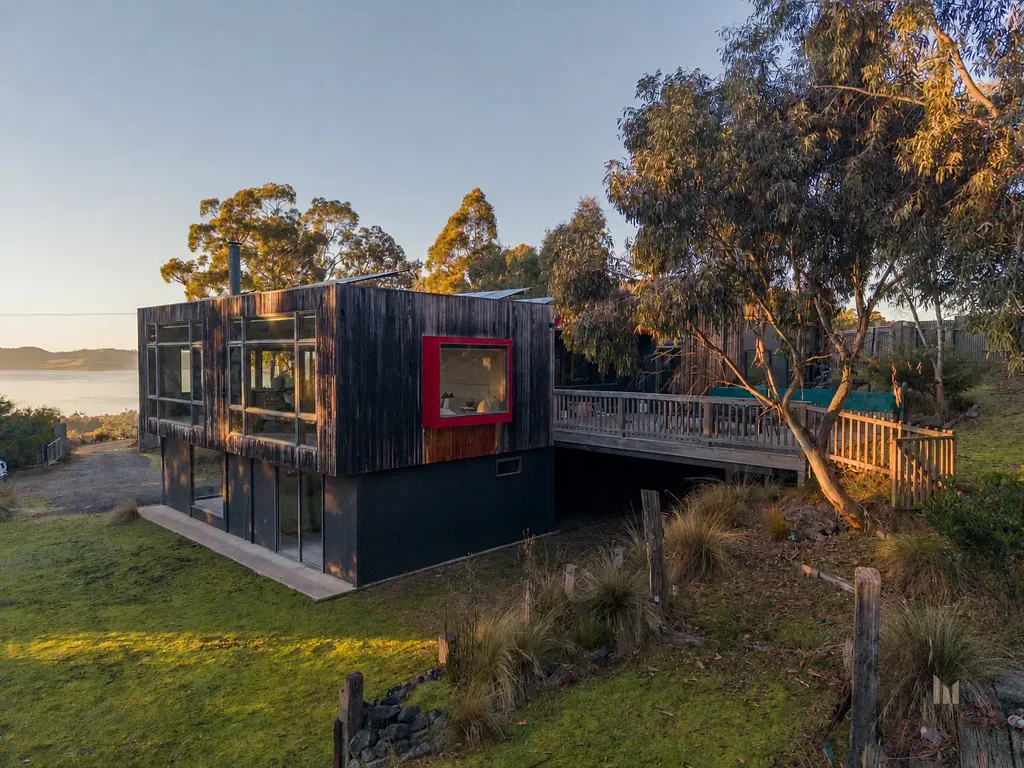 Margate 5Moenga Designed for the Landscape, Evolved for Modern Life
