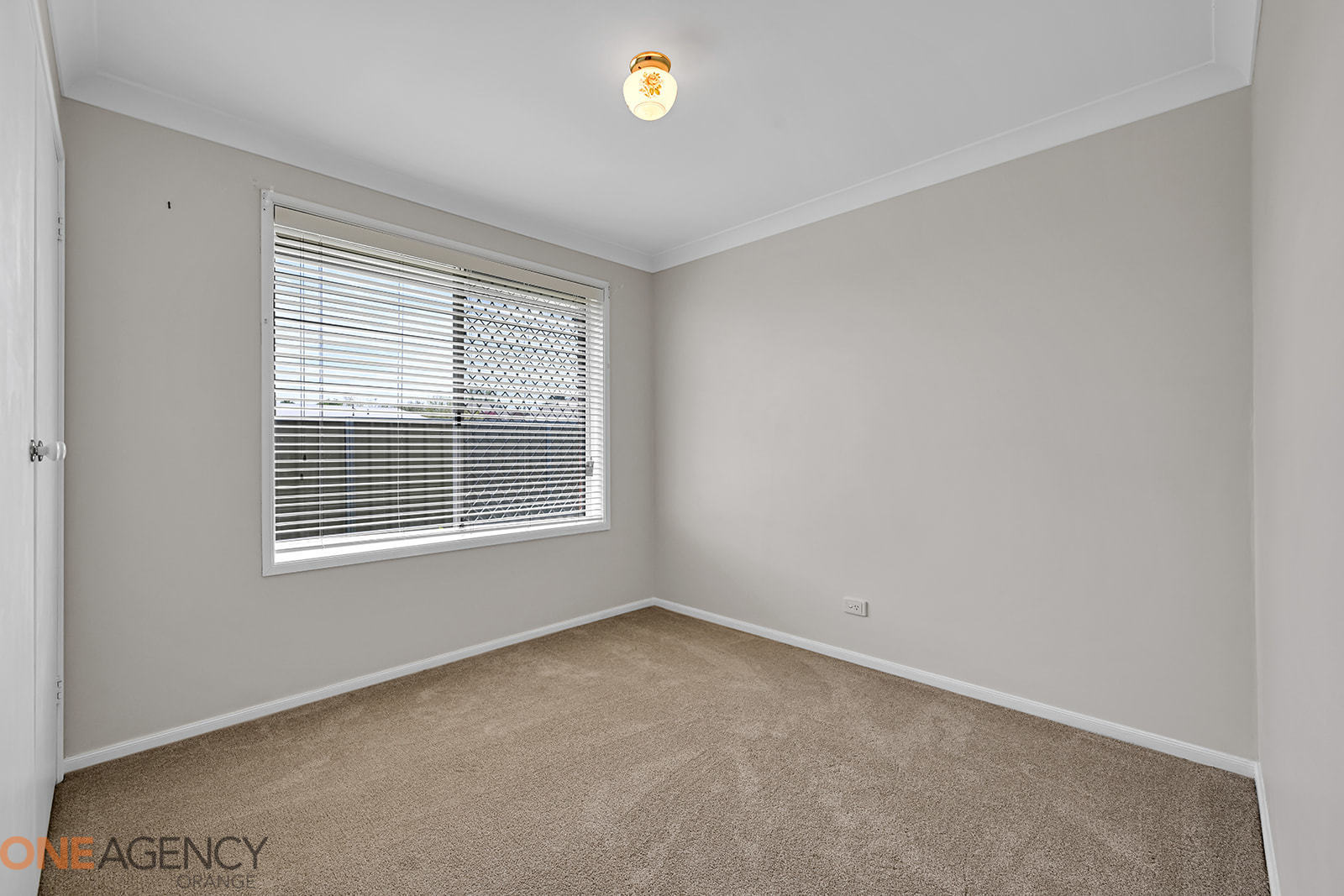 UNIT 4 109 MATTHEWS AV, ORANGE NSW 2800, 0房, 0浴, Unit