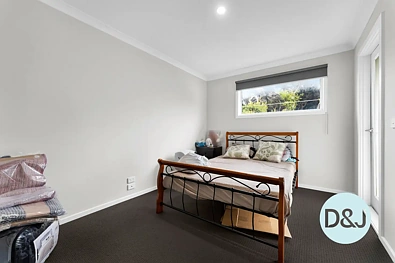 1/18 Codrington Street, Cranbourne, VIC 3977, 3 slaapkamers, 1 badkamers, Townhouse