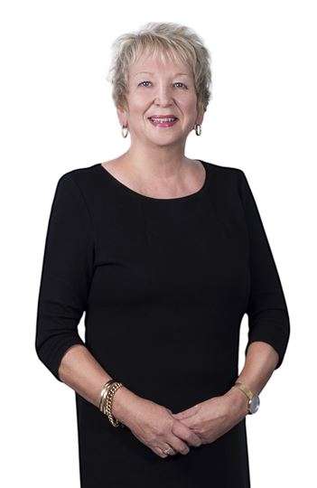Donna Everton