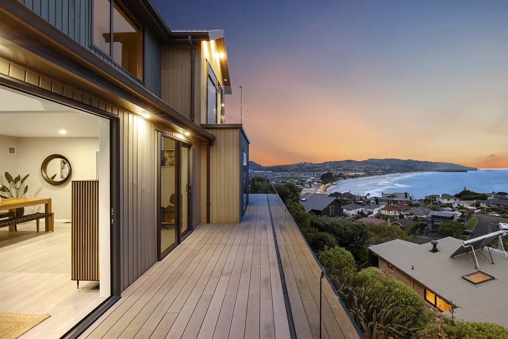 Saint Clair 4બેડરૂમ Luxury Cliffs Road residence – must be sold!