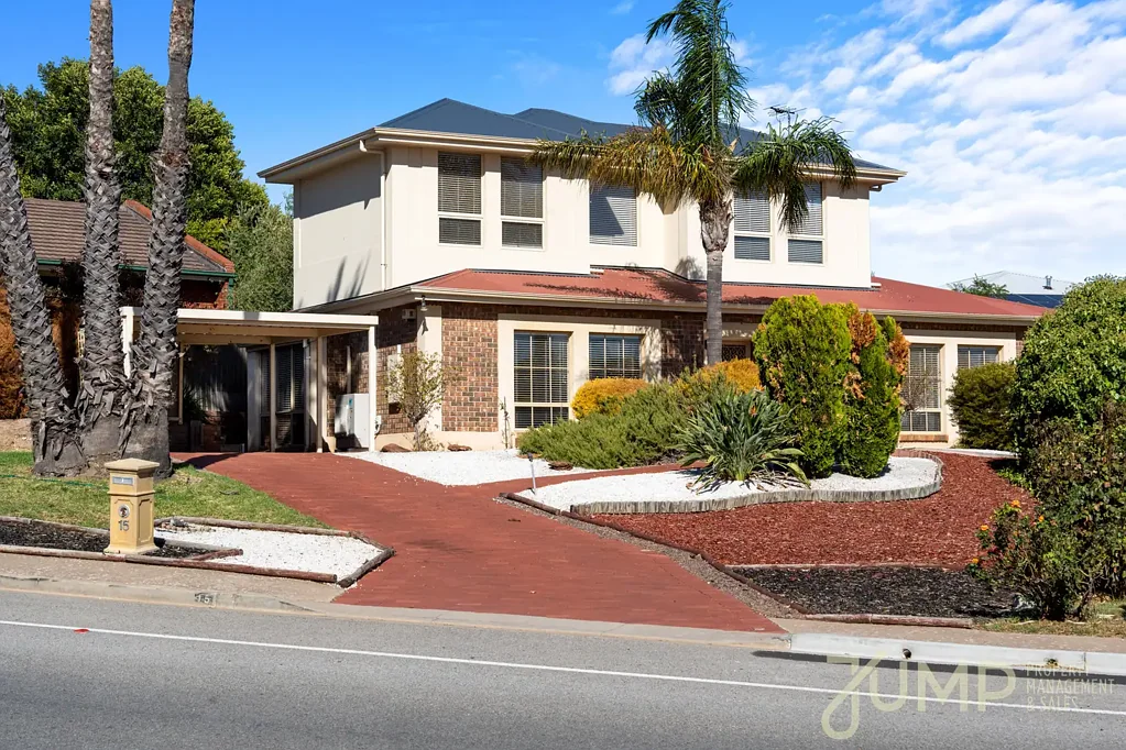 Hallett Cove 4房  OPEN CANCELLED - OFFER ACCEPTED
Fabulous Renovated & Extended Family Home in Ever Popular Hallett Cove