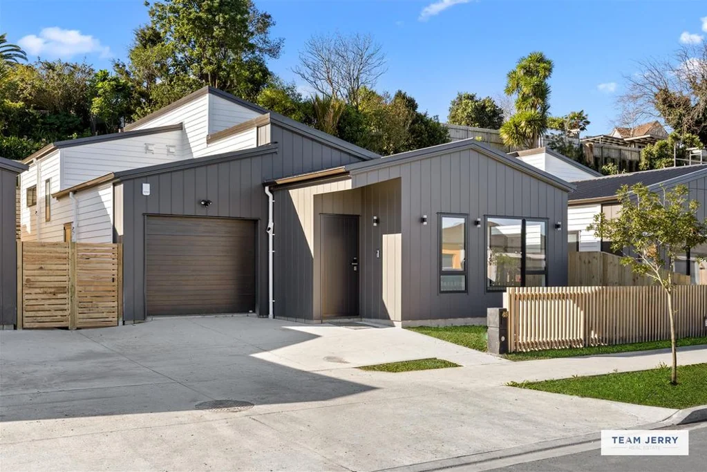 Opaheke 4房  Move-In Ready & Built to Impress