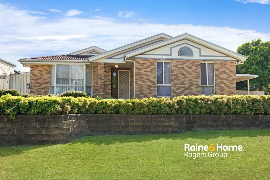 Spacious Family Home with Multiple Living Areas