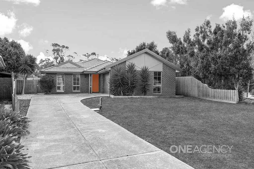49 Sunny Park Close, Gisborne, VIC 3437