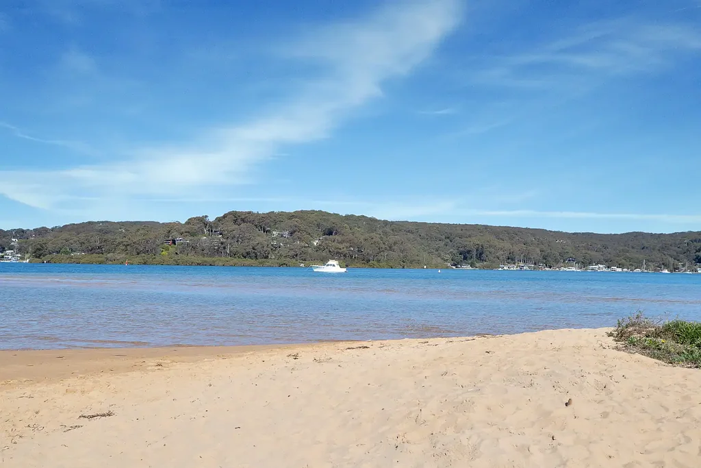 Booker Bay 5 Bedroom Grand Proportions in Prestige Bayside Location with Water Views