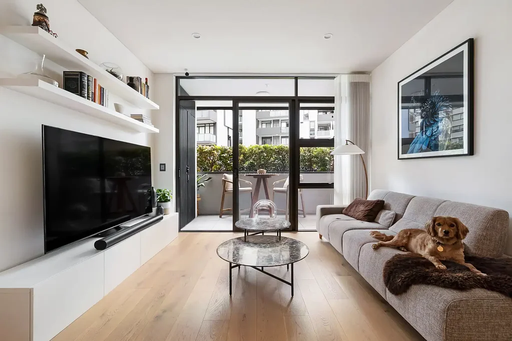Petersham 1Kwarto Boutique first-floor retreat with high-end finishes