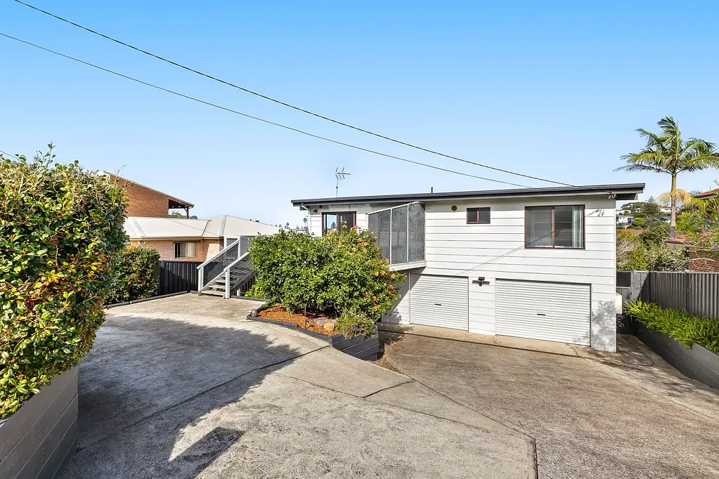 17 Island View Road, Tuross Head, NSW 2537