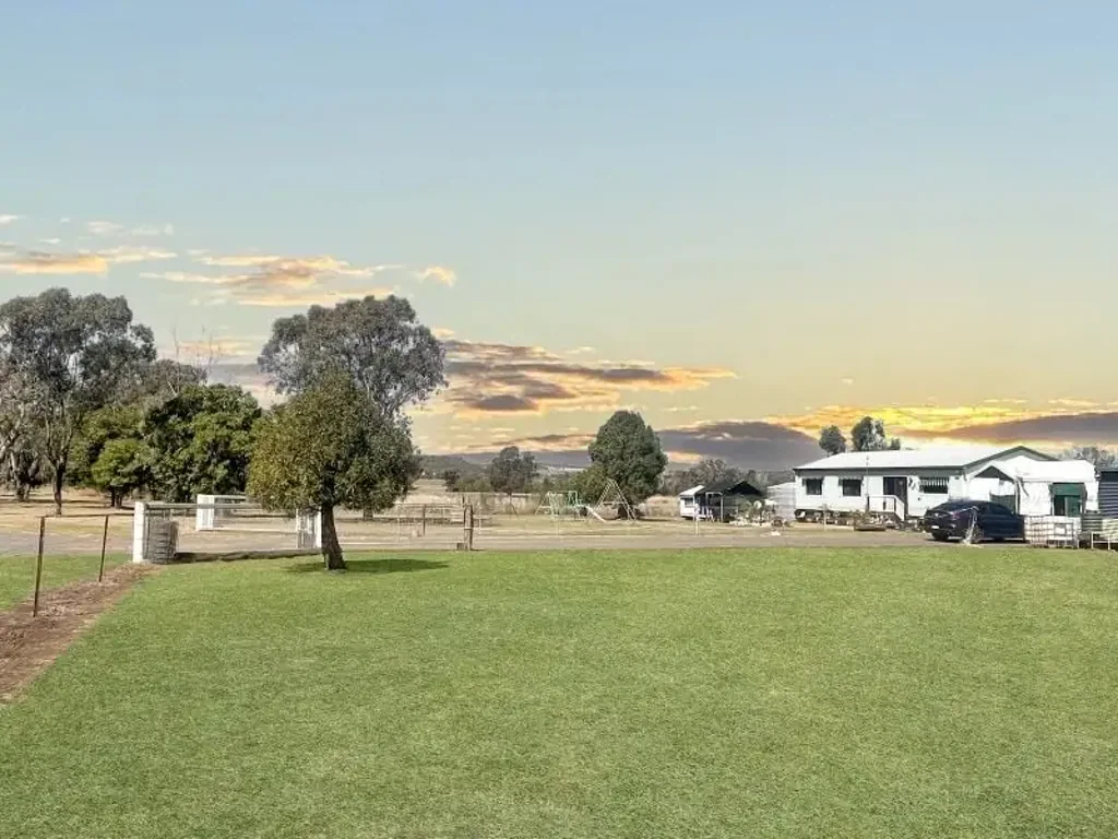 Springside 3房  Where Horses, Trucks & Dreams Find a Home
