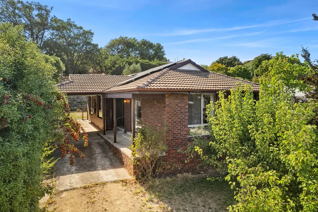 25 Angus Street, Clunes, VIC 3370