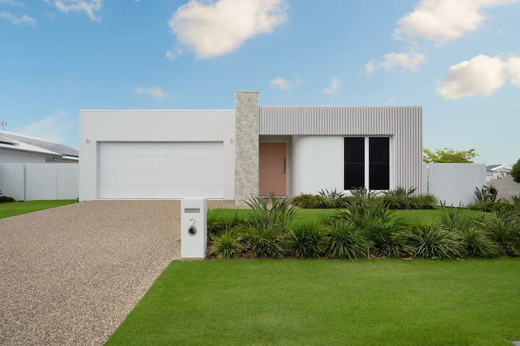 Bohle Plains 4कमरा Skip the Build: Step Into 'As-New' Palm Springs Luxury