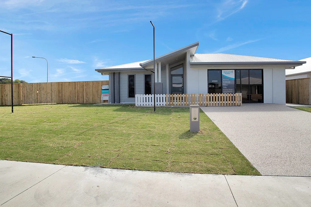 64 Norwood Parade, Beaconsfield, QLD 4740