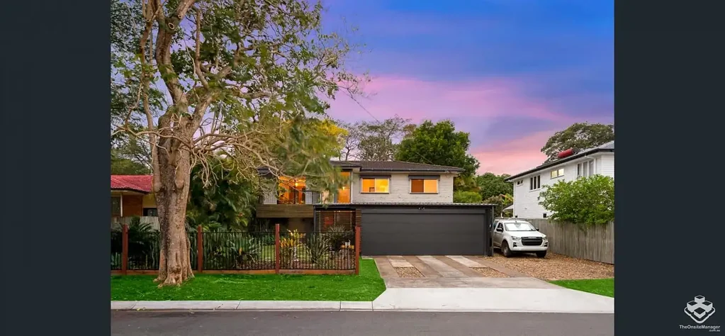 Stylish Family Living on a Generous 926m² Block