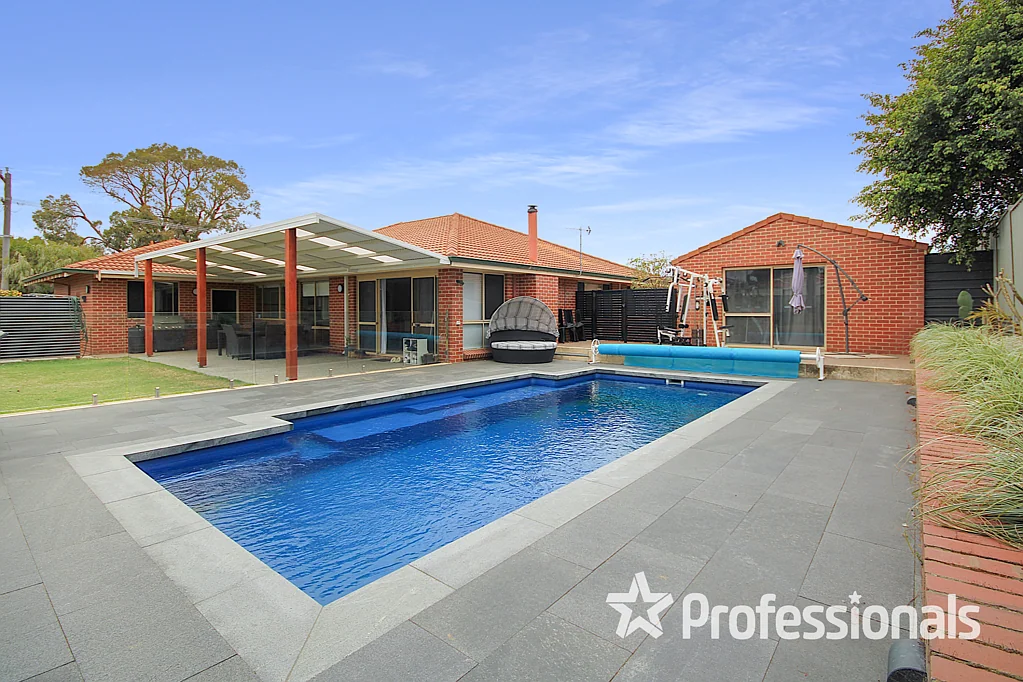 122 Lucy Victoria Avenue, Australind, WA 6233