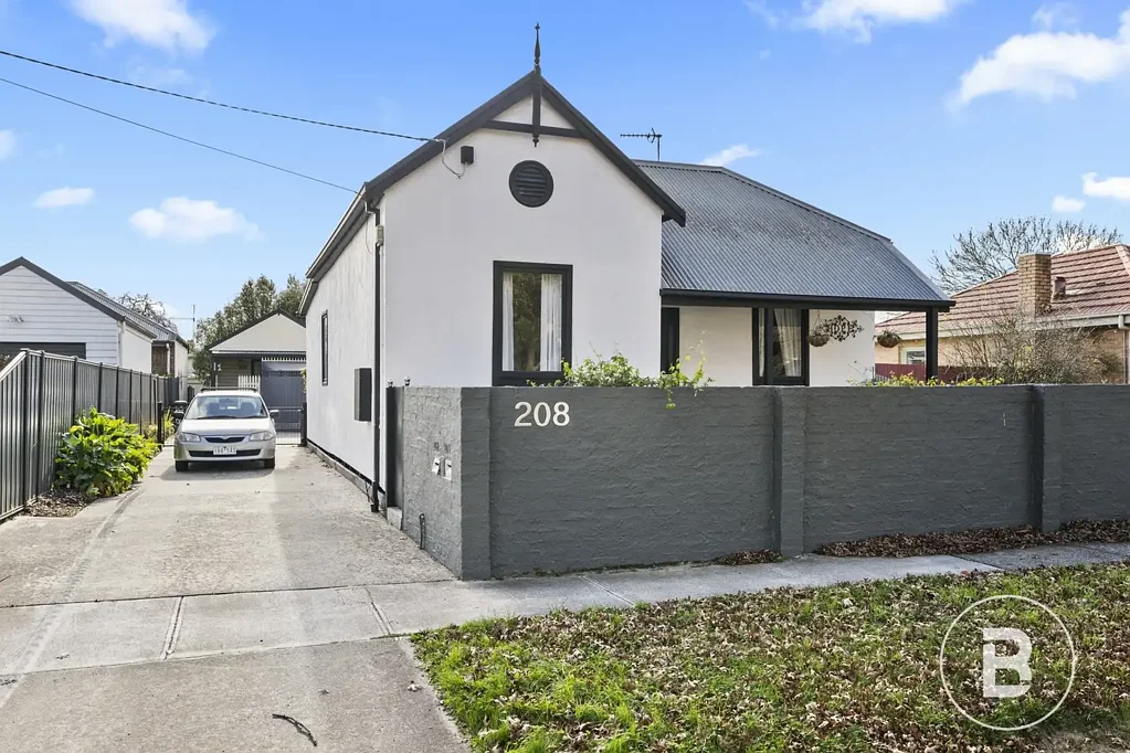 RENOVATED THREE BEDROOM HOME IN PRIME LOCATION