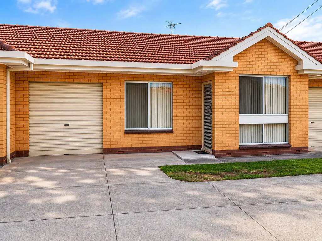 Neat & Tidy Homette in a Convenient Findon Location