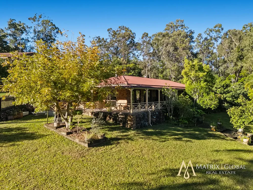 Worongary 4બેડરૂમ Private Acreage Oasis in a Convenient Location