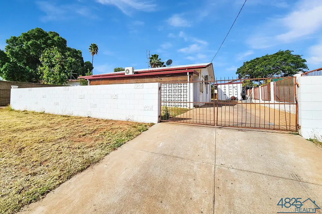 Mount Isa 3ਬੈੱਡਰੂਮ THIS PERFECT SOLID FIRST HOME IS READY FOR YOU