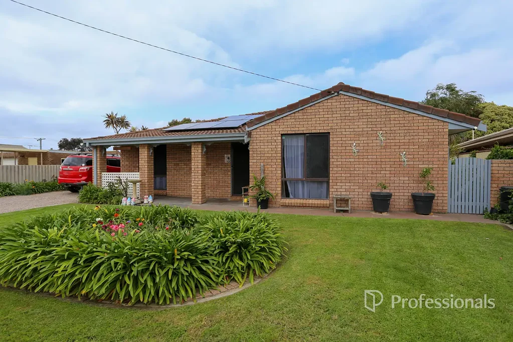 Castletown 4ਬੈੱਡਰੂਮ Exceptional Presentation of a Wonderful Family Home