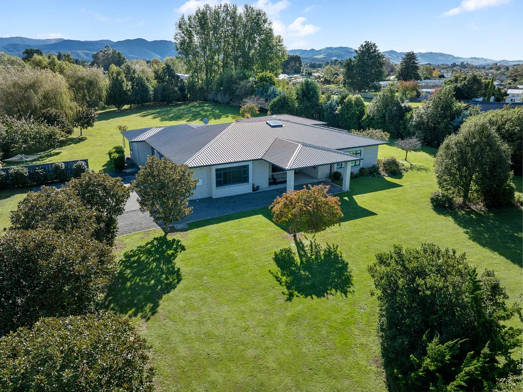 Carterton 4Habitaciones Privacy, Space and Smart Future Value