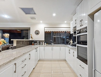 37 Camelot Street, Carine, WA 6020, 4 ਕਮਰੇ, 3 ਬਾਥਰੂਮ, House