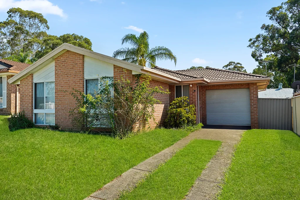 Charming 3-Bedroom Home in Green Valley!