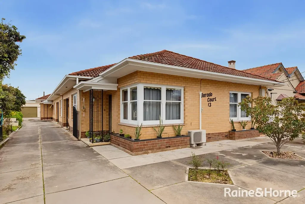 Glandore 2房  A Glandore Gem - Updated, Easy-Care & Ideally Positioned!