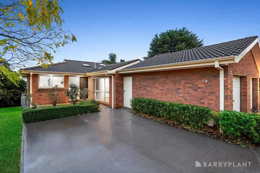 Doncaster 1房 一颗低维护的瑰宝，处处尽享便利。 A low-maintenance gem offering convenience at every turn.