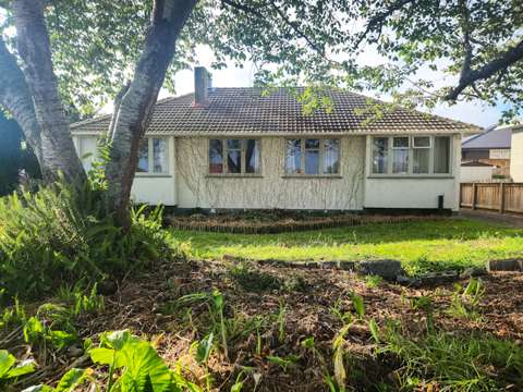 Te Awamutu 4房  Worst House in the Best Street