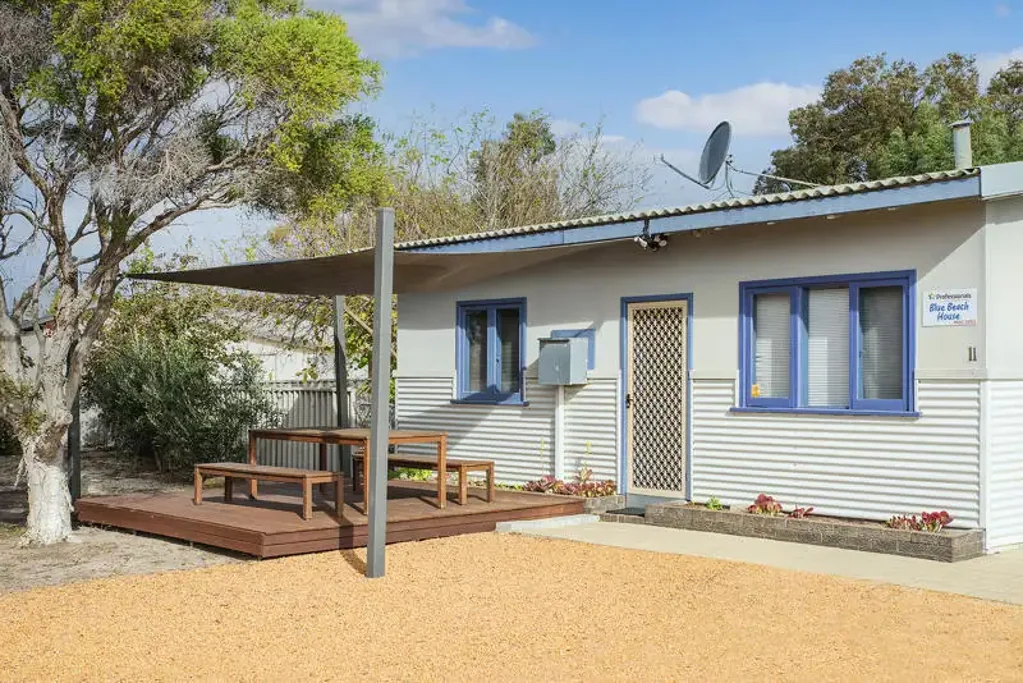 11 Cook Street, Jurien Bay, WA 6516