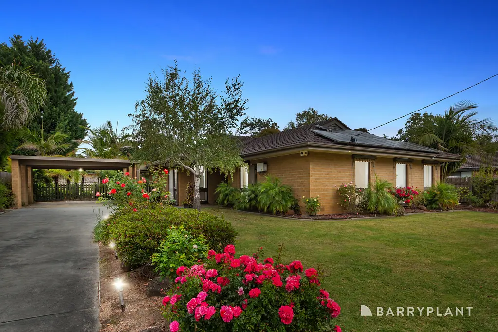 18 Stoneleigh Avenue, Boronia, VIC 3155