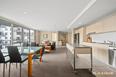 Turner 2房  SUBSTANTIALLY REDUCED PRICE - MUST SELL!