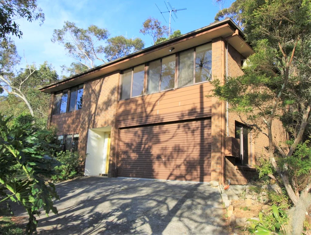Private Family Sanctuary with Tranquil Bushland Views