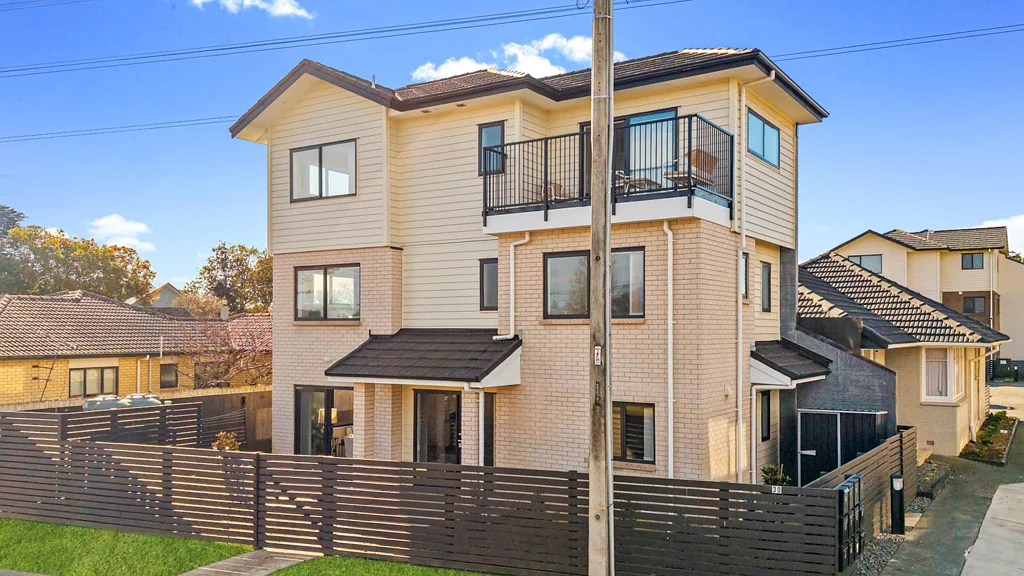 1/30 Calvert Avenue, Mangere East, Manukau City, Auckland