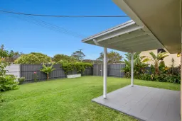 1/4 Chaffey Street, Tugun