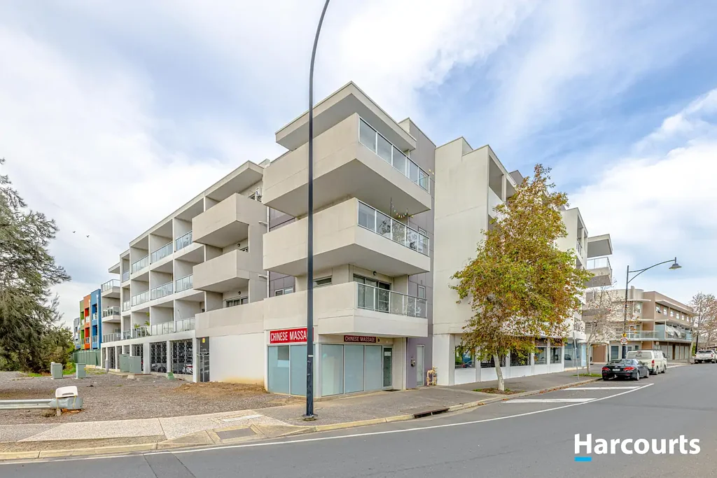 Mawson Lakes 2Phòng ngủ Stylish Executive Apartment with Huge L-Shaped Terrace! Premium location.