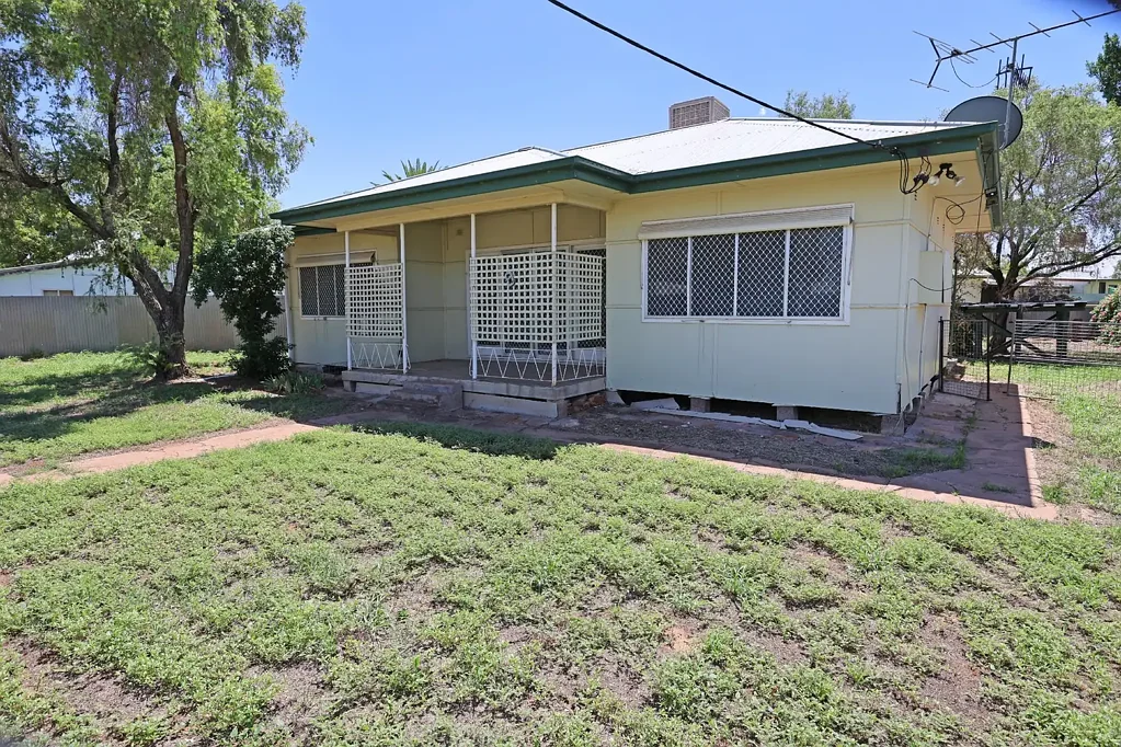 Bourke 2房  Spacious 2-bedroom home on low-maintenance block