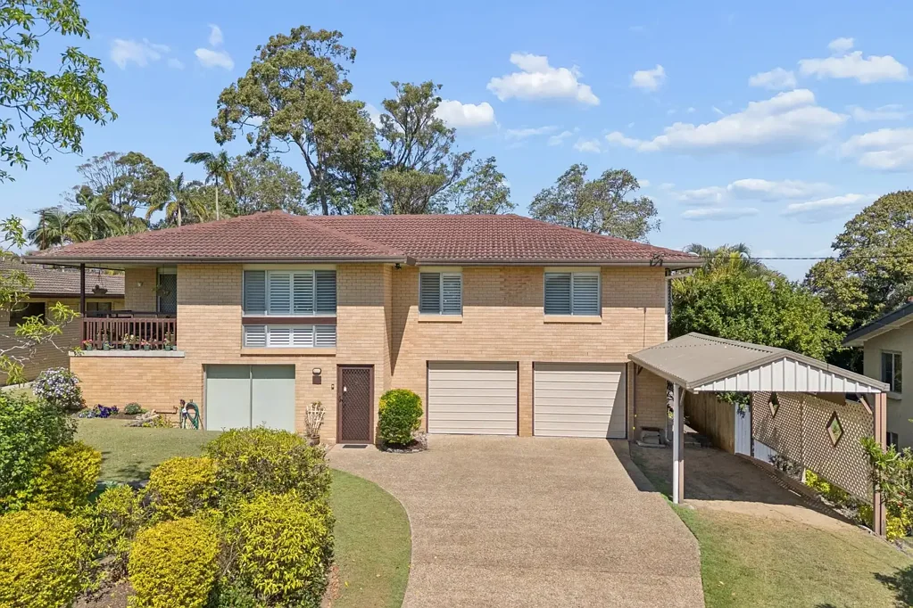Rochedale South 4房 Rochedale South 极致 999 平方米家庭住宅 The Ultimate 999m² Family Home in Rochedale South