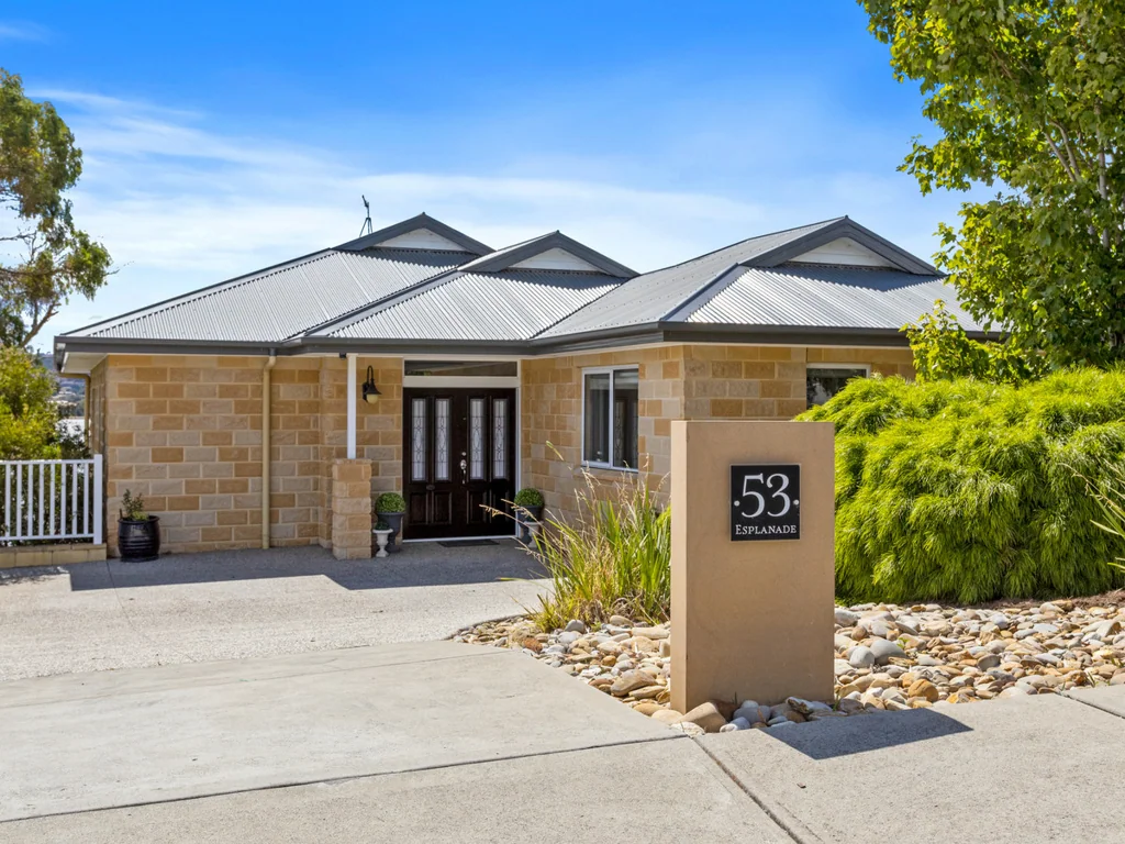 53 Midway Point Esplanade, Midway Point, TAS 7171