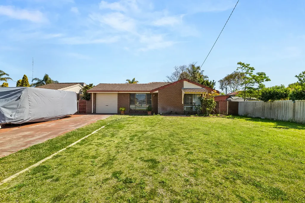 South Bunbury 4Kwarto South Bunbury Cul de Sac Gem with Huge Powered Workshop