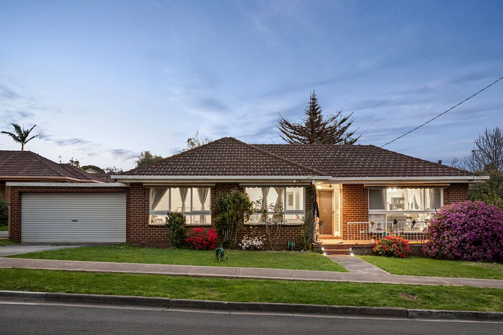52 Dorothy Street, Burwood East, VIC 3151