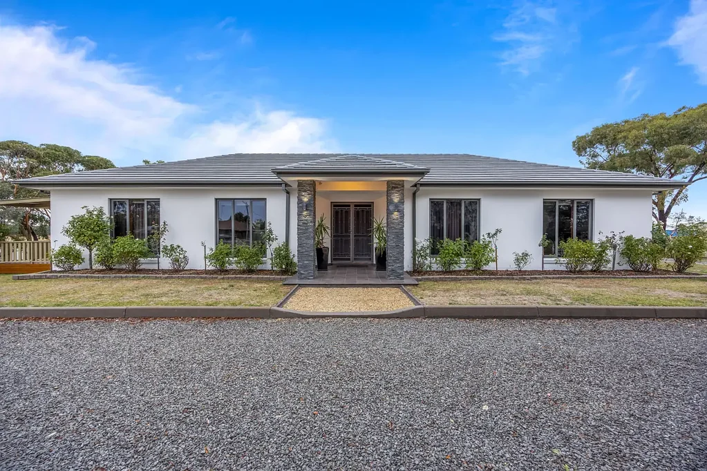 Miners Rest 4ਬੈੱਡਰੂਮ Beautifully Built, Perfectly Positioned - A Lifestyle Property with Views That Last