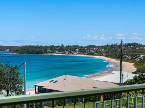 Mollymook Beach 2 Bedroom SIMPLY THE BEST OCEAN VIEWS