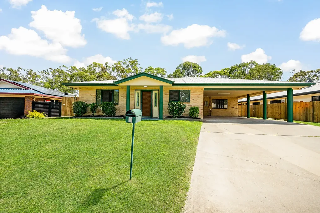 8 St Bees Court, Clinton, QLD 4680