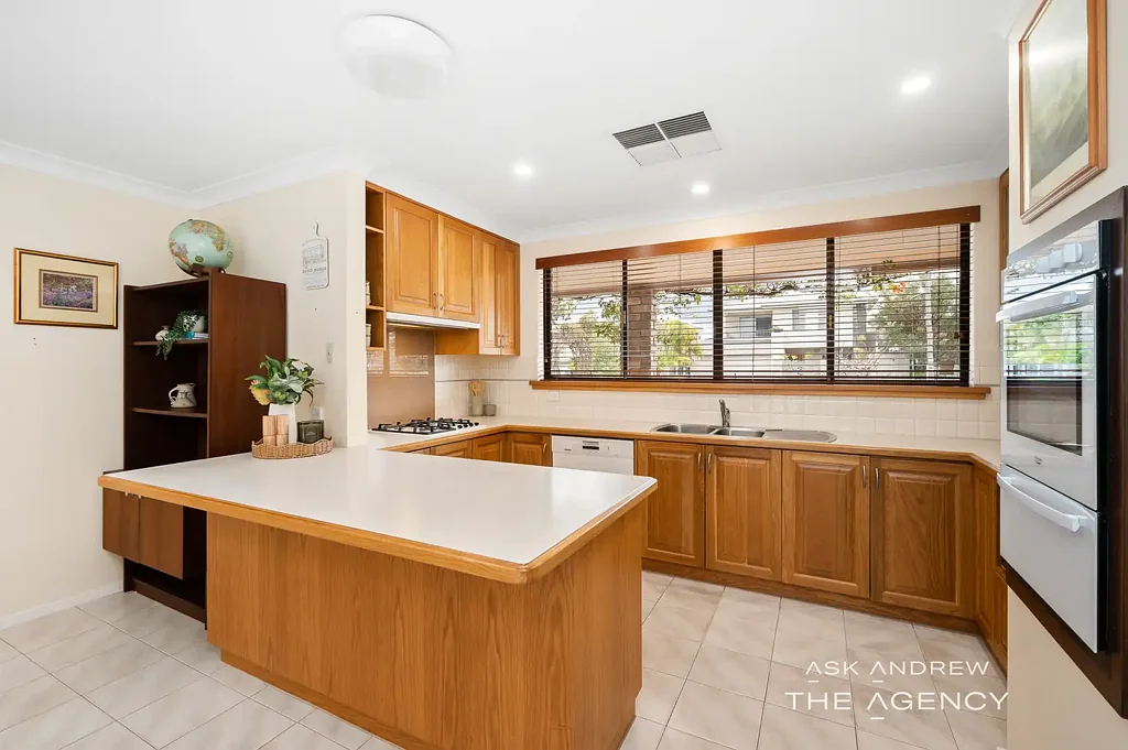 Booragoon 4 Slaapkamer ELEVATED CULDESAC LOCATION