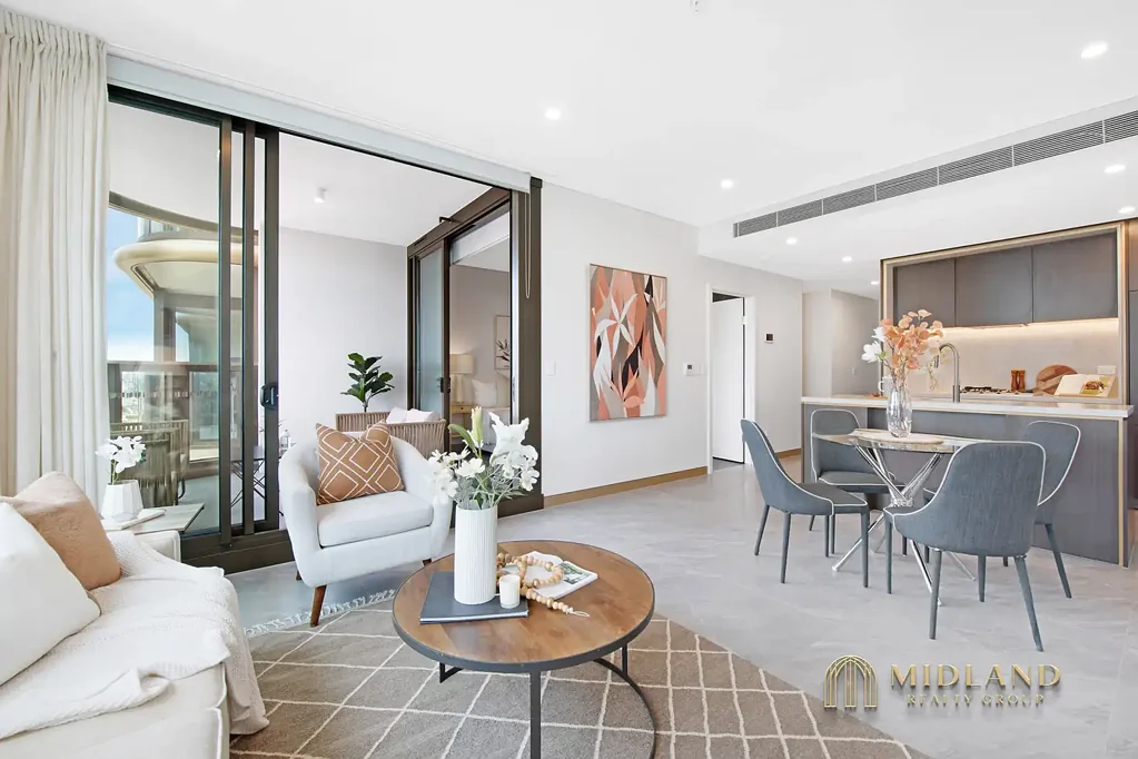 St Leonards 1 Bedroom Luxurious One-Bedroom Apartment with Expansive Study and Stunning Harbour Views