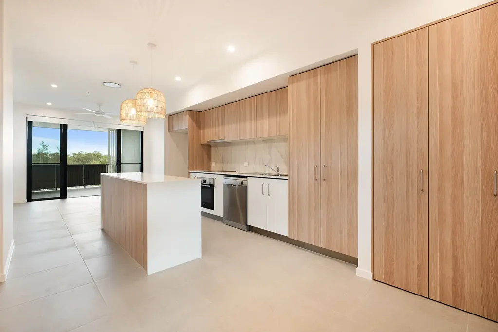 Relaxed Coastal Vibe. Views to Mt Coolum and Emu Mountain