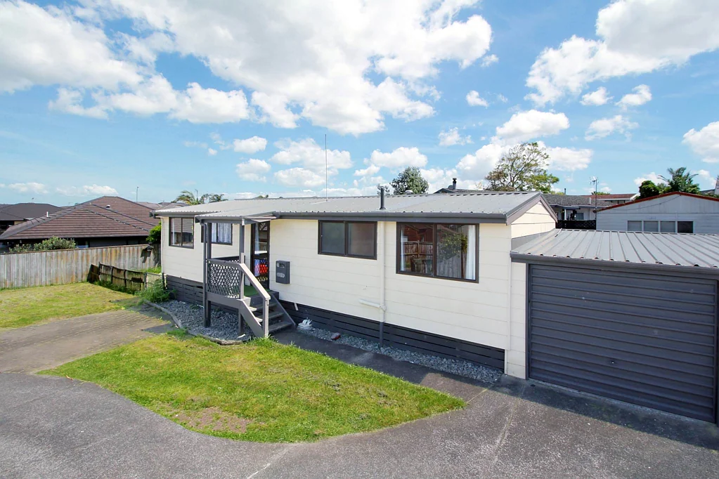 Pet friendly 3 Bed 1 Bath property for rent